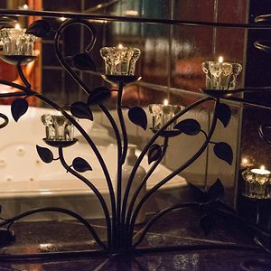 Queen Suite Spa Bath