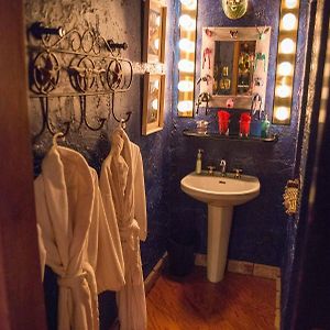 Queen Room Spa Bath